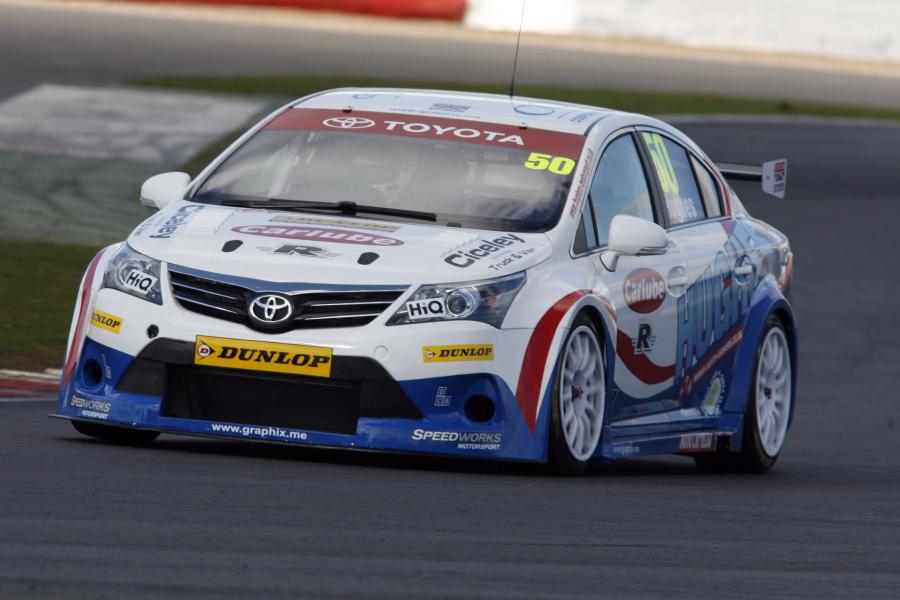  Toyota BTCC Race Cars 2012 года  (фото 1 из 5)